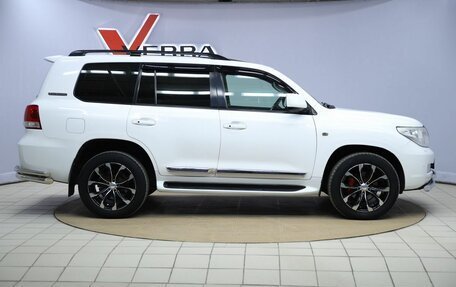 Toyota Land Cruiser 200, 2011 год, 2 890 000 рублей, 3 фотография