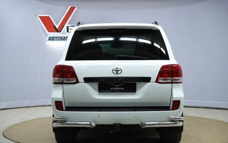 Toyota Land Cruiser 200, 2011 год, 2 890 000 рублей, 12 фотография