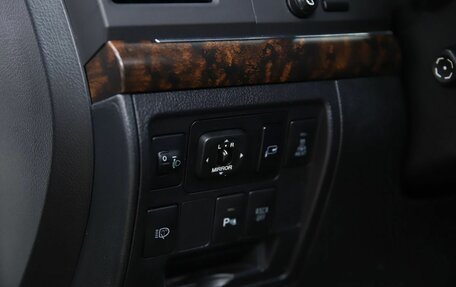Toyota Land Cruiser 200, 2011 год, 2 890 000 рублей, 9 фотография