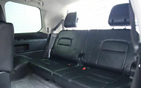 Toyota Land Cruiser 200, 2011 год, 2 890 000 рублей, 17 фотография