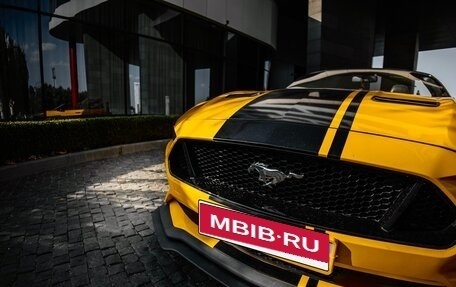 Ford Mustang VI рестайлинг, 2020 год, 3 800 000 рублей, 3 фотография