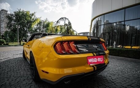 Ford Mustang VI рестайлинг, 2020 год, 3 800 000 рублей, 4 фотография