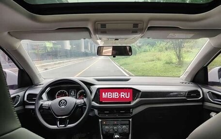 Volkswagen T-Cross I, 2022 год, 1 350 098 рублей, 11 фотография