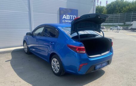 KIA Rio IV, 2017 год, 1 046 000 рублей, 9 фотография