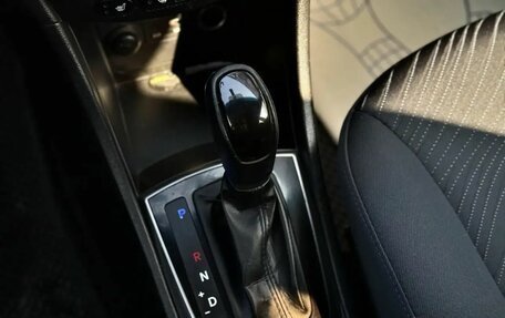 Hyundai Solaris II рестайлинг, 2016 год, 1 020 000 рублей, 12 фотография