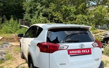 Toyota RAV4, 2015 год, 1 680 000 рублей, 7 фотография
