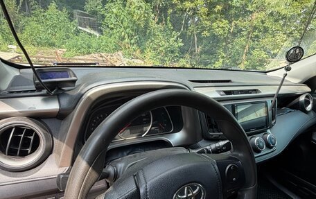Toyota RAV4, 2015 год, 1 680 000 рублей, 12 фотография