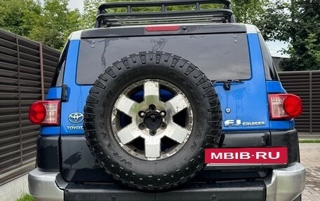 Toyota FJ Cruiser, 2006 год, 1 350 000 рублей, 2 фотография