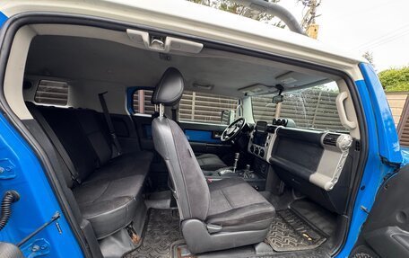 Toyota FJ Cruiser, 2006 год, 1 350 000 рублей, 8 фотография