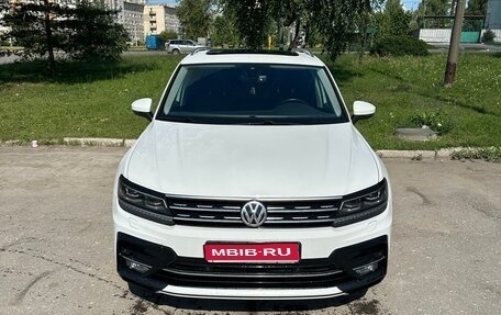 Volkswagen Tiguan II, 2019 год, 3 499 000 рублей, 1 фотография