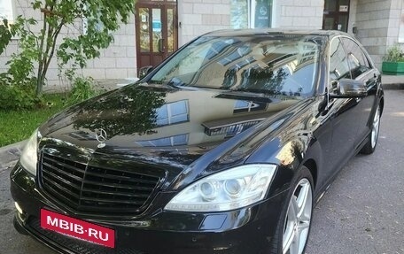 Mercedes-Benz S-Класс, 2012 год, 1 750 000 рублей, 1 фотография