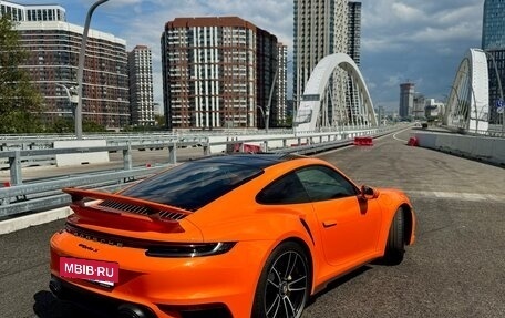 Porsche 911, 2021 год, 18 500 000 рублей, 16 фотография