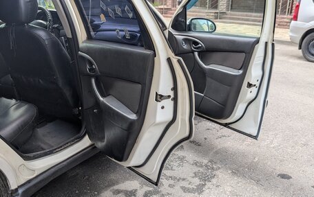 Ford Focus IV, 2001 год, 350 000 рублей, 10 фотография