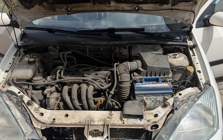Ford Focus IV, 2001 год, 350 000 рублей, 11 фотография