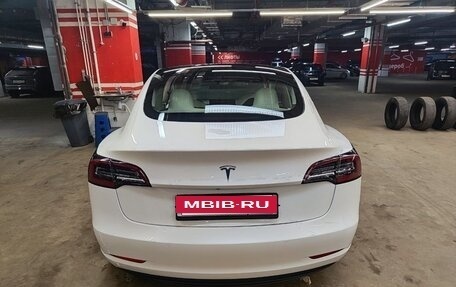 Tesla Model 3 I, 2021 год, 2 900 000 рублей, 3 фотография