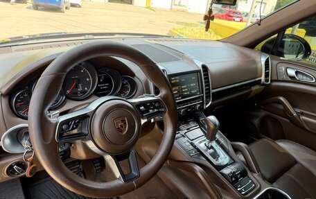 Porsche Cayenne III, 2015 год, 3 500 000 рублей, 28 фотография