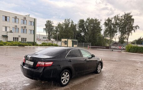 Toyota Camry, 2011 год, 890 000 рублей, 2 фотография
