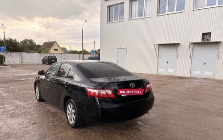 Toyota Camry, 2011 год, 890 000 рублей, 3 фотография