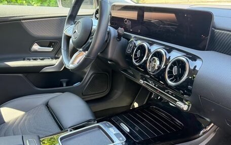 Mercedes-Benz CLA, 2023 год, 2 800 000 рублей, 8 фотография