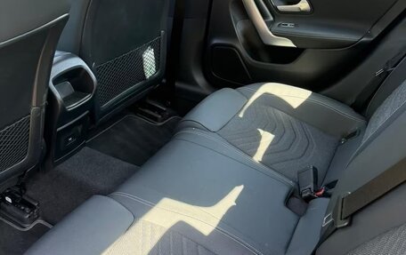 Mercedes-Benz CLA, 2023 год, 2 800 000 рублей, 12 фотография