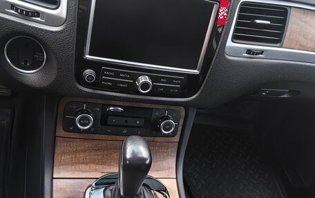 Volkswagen Touareg III, 2013 год, 2 450 000 рублей, 10 фотография