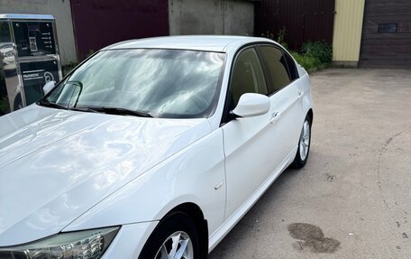 BMW 3 серия, 2011 год, 1 300 000 рублей, 8 фотография