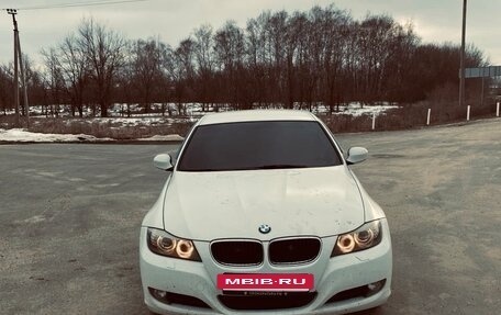 BMW 3 серия, 2011 год, 1 300 000 рублей, 11 фотография