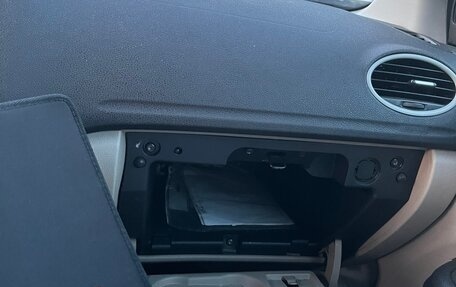 Ford Focus II рестайлинг, 2006 год, 399 000 рублей, 18 фотография