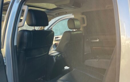 Toyota Tundra II, 2011 год, 3 200 000 рублей, 8 фотография