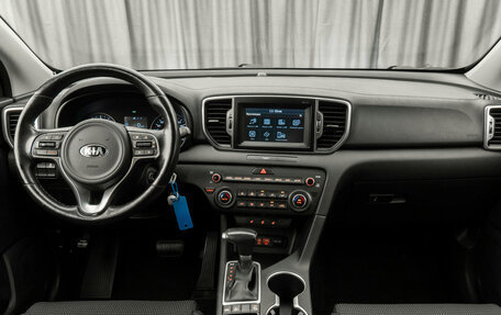 KIA Sportage IV рестайлинг, 2018 год, 1 800 000 рублей, 8 фотография