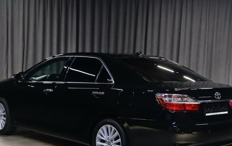 Toyota Camry, 2017 год, 1 899 000 рублей, 4 фотография