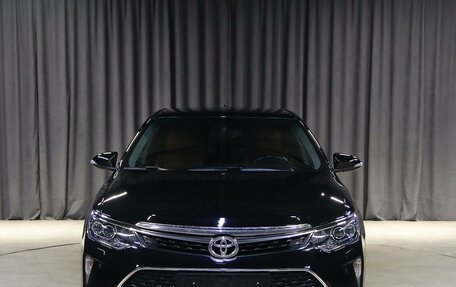 Toyota Camry, 2017 год, 1 899 000 рублей, 12 фотография