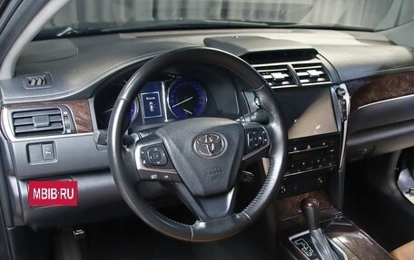 Toyota Camry, 2017 год, 1 899 000 рублей, 8 фотография