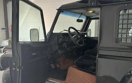Land Rover Defender I, 2004 год, 2 400 000 рублей, 8 фотография