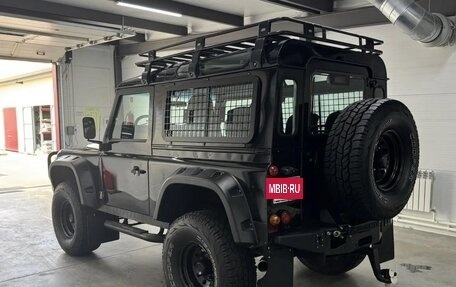 Land Rover Defender I, 2004 год, 2 400 000 рублей, 4 фотография