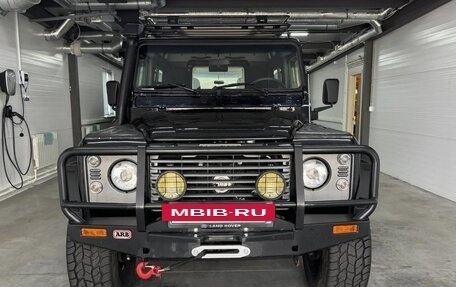 Land Rover Defender I, 2004 год, 2 400 000 рублей, 2 фотография