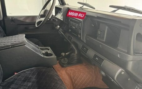 Land Rover Defender I, 2004 год, 2 400 000 рублей, 10 фотография