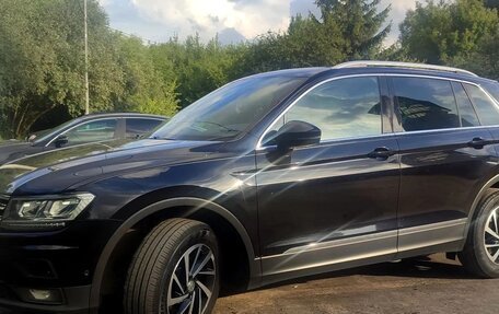 Volkswagen Tiguan II, 2018 год, 2 050 000 рублей, 1 фотография