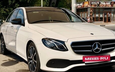 Mercedes-Benz E-Класс, 2020 год, 4 700 000 рублей, 2 фотография