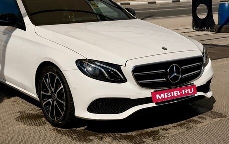 Mercedes-Benz E-Класс, 2020 год, 4 700 000 рублей, 10 фотография