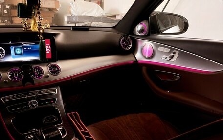 Mercedes-Benz E-Класс, 2020 год, 4 700 000 рублей, 13 фотография