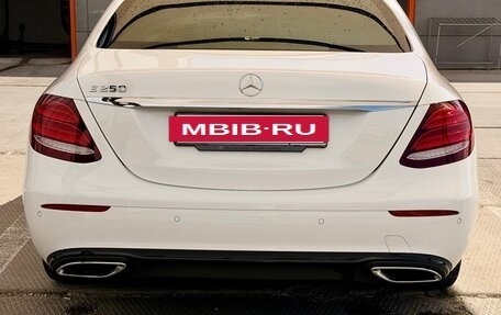 Mercedes-Benz E-Класс, 2020 год, 4 700 000 рублей, 7 фотография