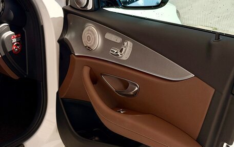 Mercedes-Benz E-Класс, 2020 год, 4 700 000 рублей, 19 фотография