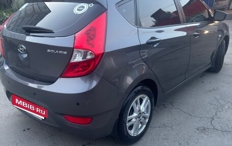 Hyundai Solaris II рестайлинг, 2013 год, 915 000 рублей, 2 фотография