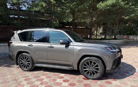 Lexus LX, 2024 год, 17 700 000 рублей, 2 фотография