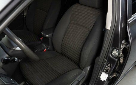 Toyota Corolla, 2011 год, 990 000 рублей, 13 фотография
