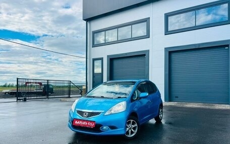 Honda Fit III, 2010 год, 799 999 рублей, 1 фотография
