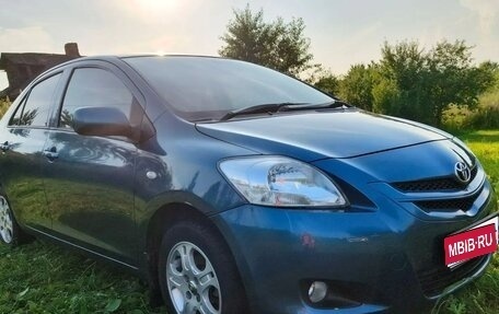 Toyota Belta, 2005 год, 465 000 рублей, 1 фотография