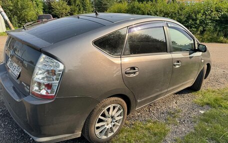 Toyota Prius, 2007 год, 695 000 рублей, 8 фотография