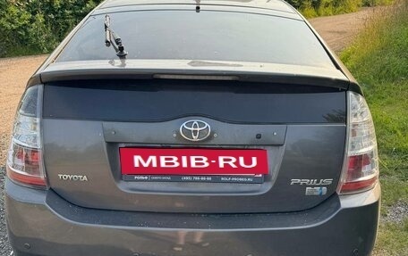 Toyota Prius, 2007 год, 695 000 рублей, 2 фотография